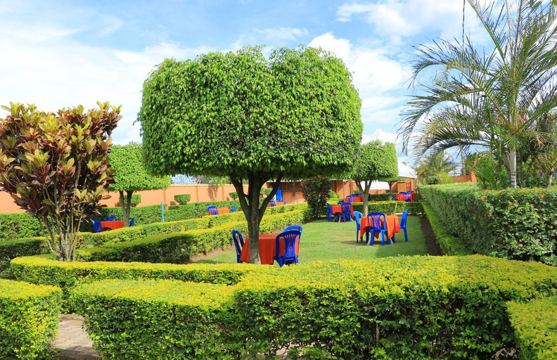 Others 2, Horizon gardens, Busiiro