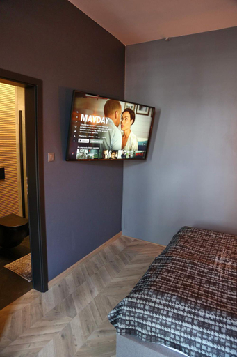 Bedroom 8
