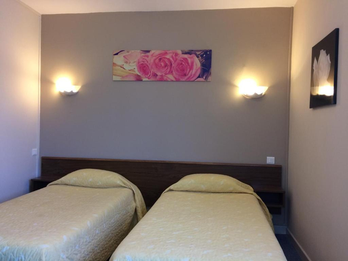 Bedroom 4, Logis Hotel Delfotel, Saône-et-Loire