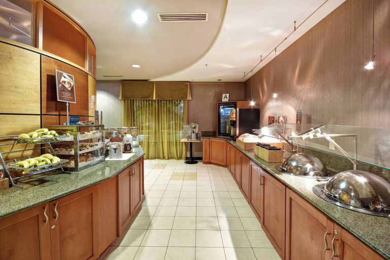 Food & Drinks 4, Springhill Suites by Marriott Louisville Airport, Jefferson
