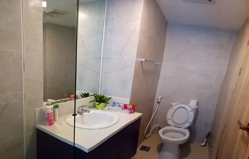 Bathroom 3, U Residence 2 by Ana Room, Tangerang