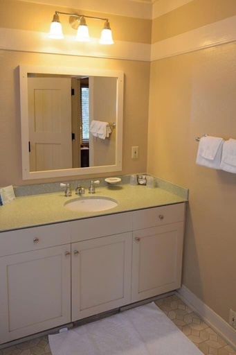 Bathroom 5, Asilomar Conference Grounds, Monterey