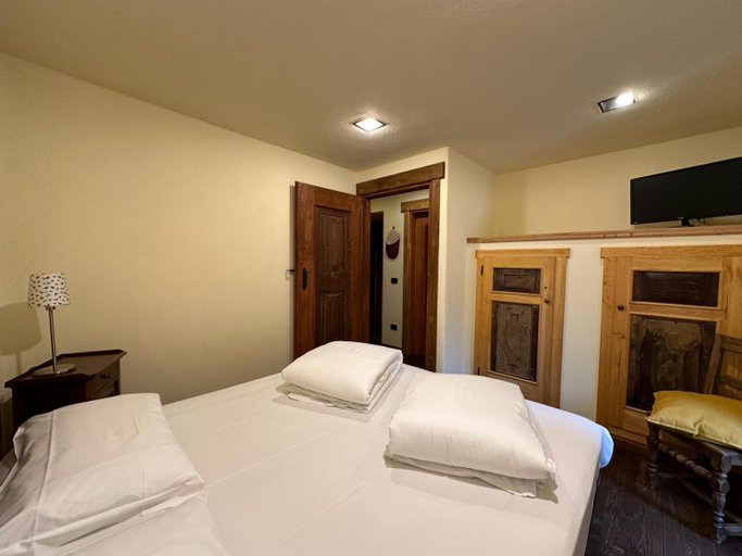 Bedroom 2, Maison Rosset agriturismo, CAMERE, appartamenti e spa in Valle d'Aosta, Aosta
