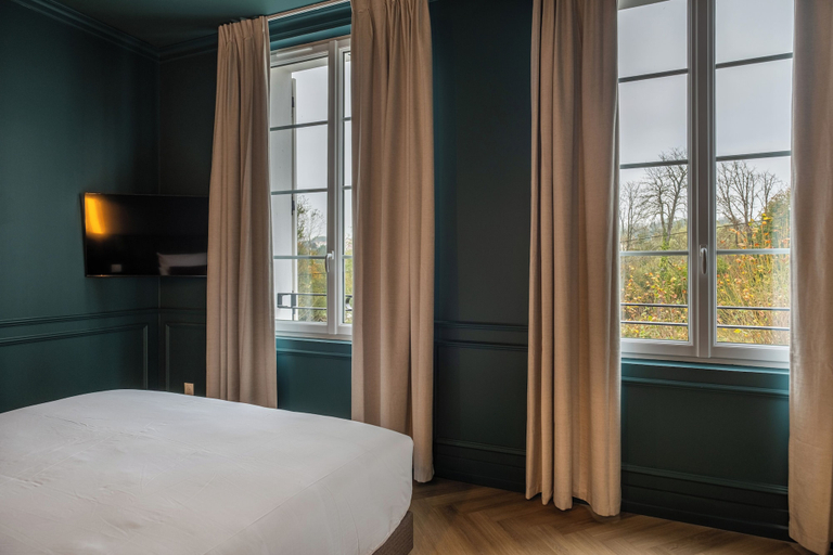 Bedroom 5, L'Horloge - Appart'Hotel, Seine-et-Marne