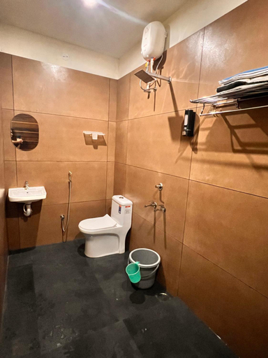 Bathroom 2, Chittattinkara Ayurvilla Traditional wellness Retreat, Thiruvananthapuram