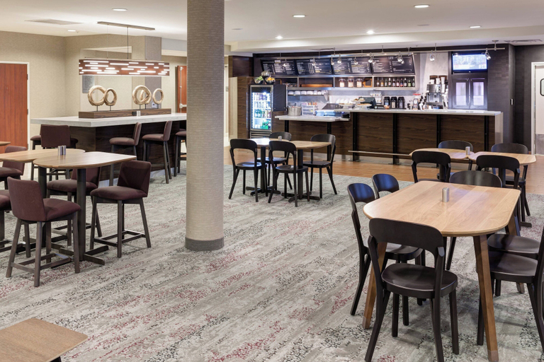 Food & Drinks 4, Courtyard by Marriott Birmingham Trussville, Jefferson