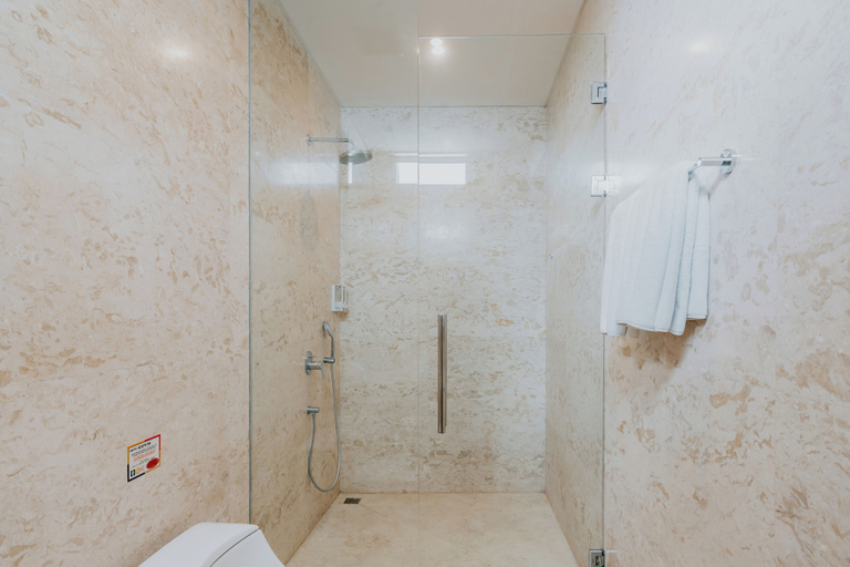 Bathroom 4