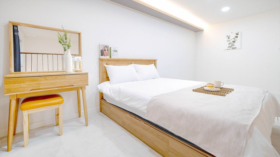 Bedroom 9