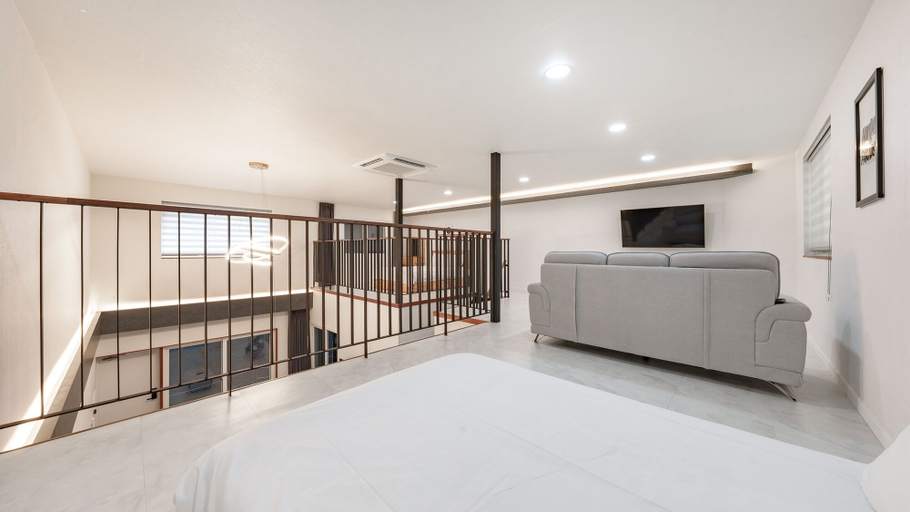 Bedroom 13