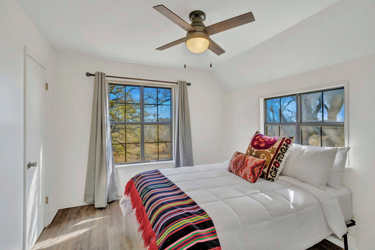 Bedroom 2, Morris Ranch, Gillespie