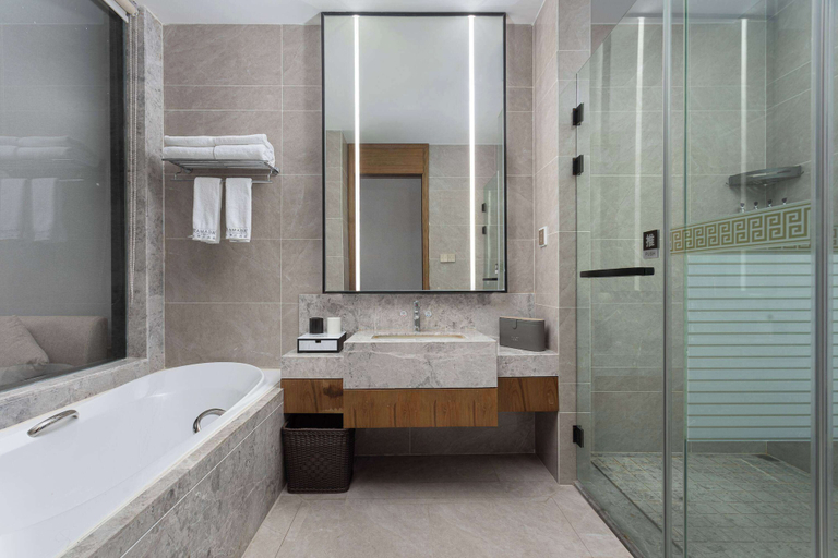Bathroom 5, Ramada BY Wyndham Wuhan Wangjiawan, Wuhan