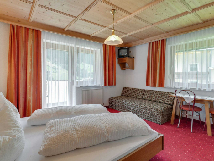 Bedroom 4, Apartment in Kappl Near Ski Slopes, Landeck