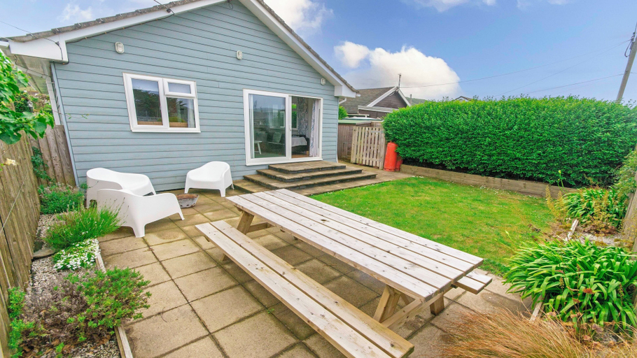 Swallows Croyde 3 Bedrooms, Sleeps 6, Beach Chalet, Devon