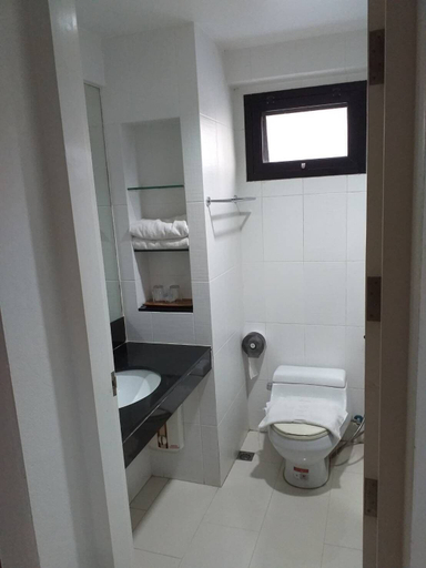 Bathroom 4, KPP Residence Bangkok, Lak Si