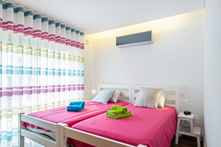 Bedroom 3, Attractive Villa in Salir Do Porto, Caldas da Rainha