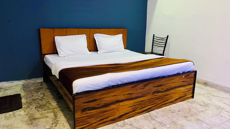 Bedroom 4, Hotel Bamleshwari, Indore