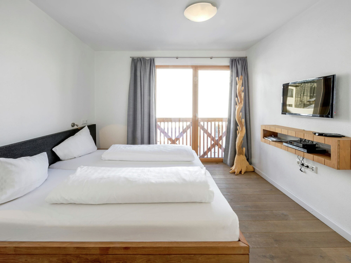 Bedroom 3, Apartment in Gerlos Next to the ski Slope, Schwaz