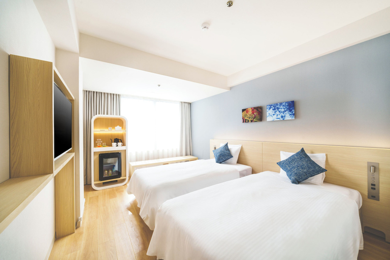 Bedroom 21