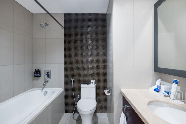 Bathroom 5, Aston Purwokerto Hotel & Conference Center, Banyumas
