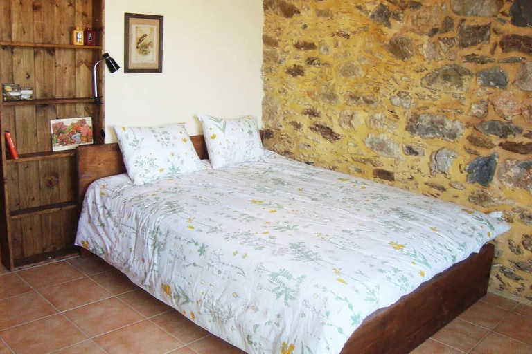 Bedroom 3, Orgon Farm Houses, Crete