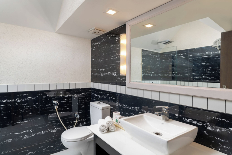 Bathroom 4, Koti Resort Shimla, a member of Radisson Individuals Retreats, Shimla