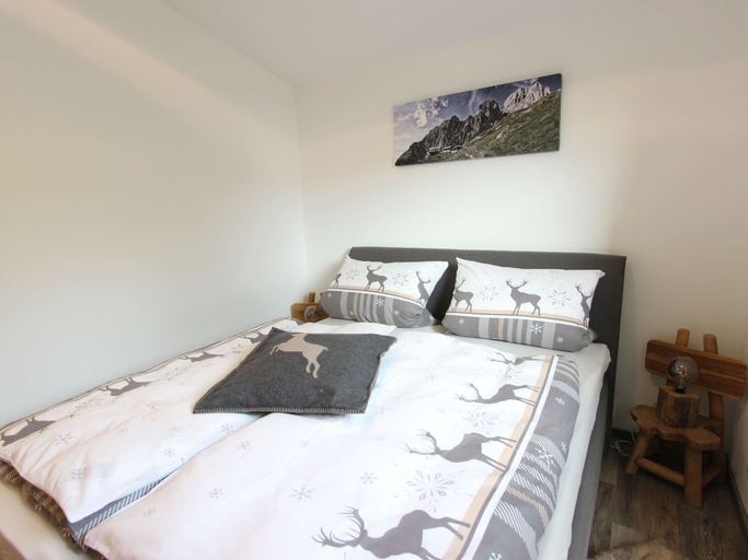 Bedroom 2, Apartment in Kirchdorf Near Ski Slopes, Kitzbühel