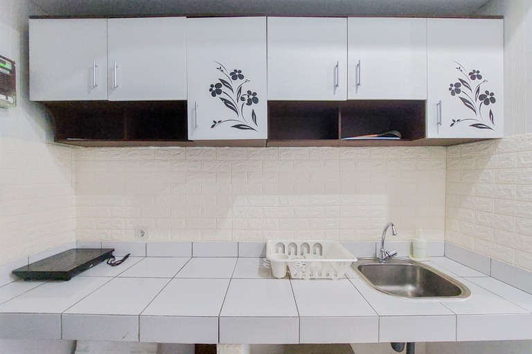 Others 4, Cozy and Enjoy Living Studio Casa De Parco Apartment By Travelio, Tangerang