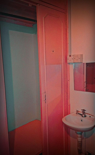 Bathroom 2, Savannah Road, Embakasi East