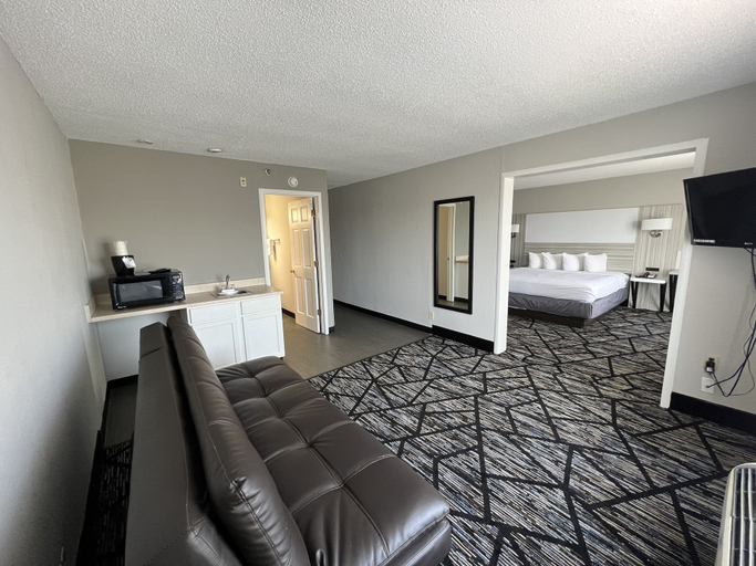 Bedroom 4, Baymont by Wyndham Peoria, Peoria