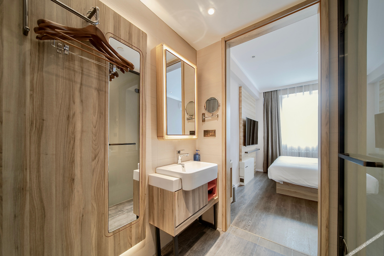 Bathroom 4, Hanting Hotel (Beijing Wukesong,Wanshou Road), Beijing