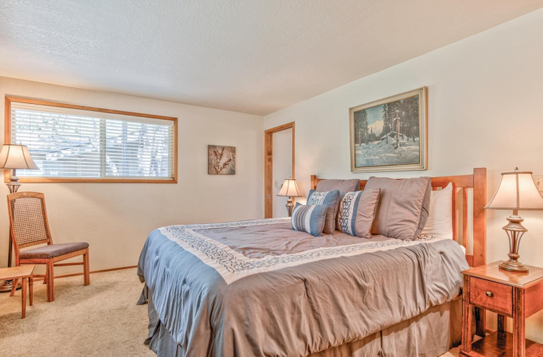 Bedroom 3, Killdeer Lane 6, Deschutes
