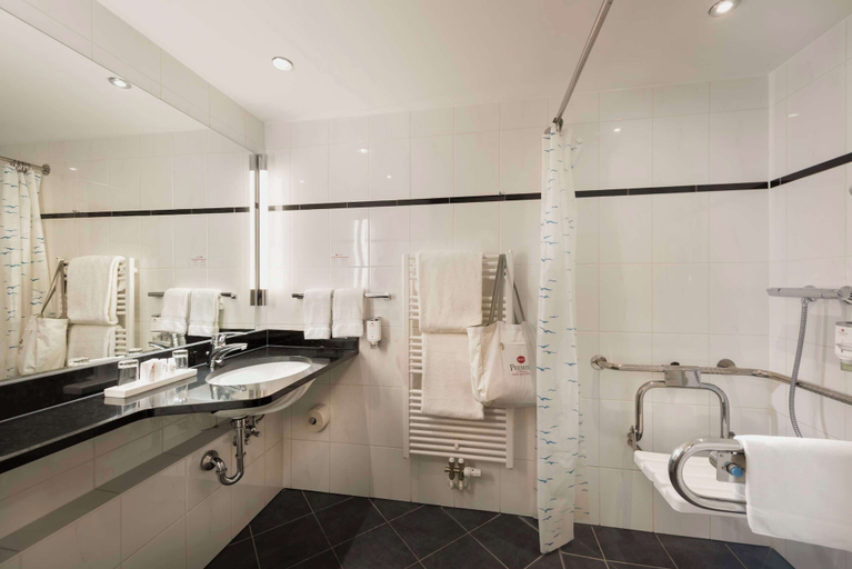 Bathroom 5, Best Western Premier Parkhotel Bad Mergentheim, Main-Tauber-Kreis