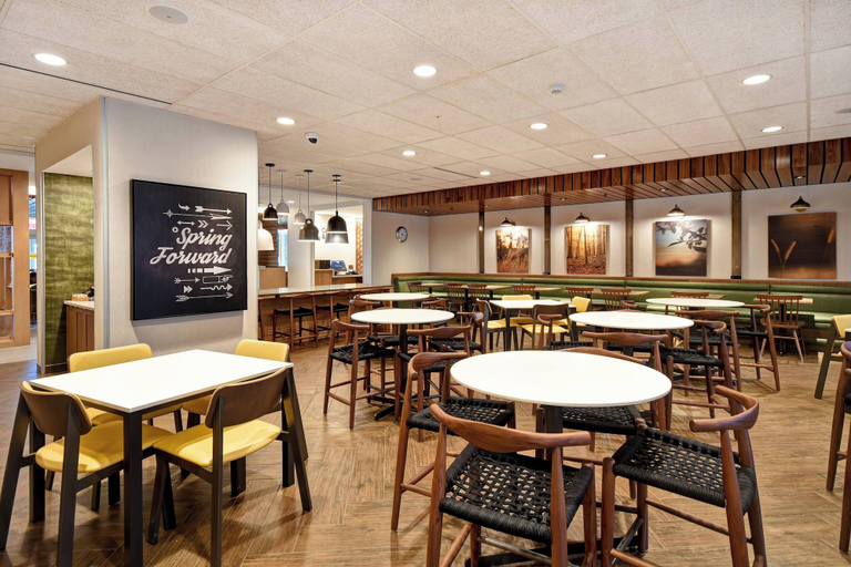 Food & Drinks 5, Fairfield Inn & Suites by Marriott Plymouth, Plymouth