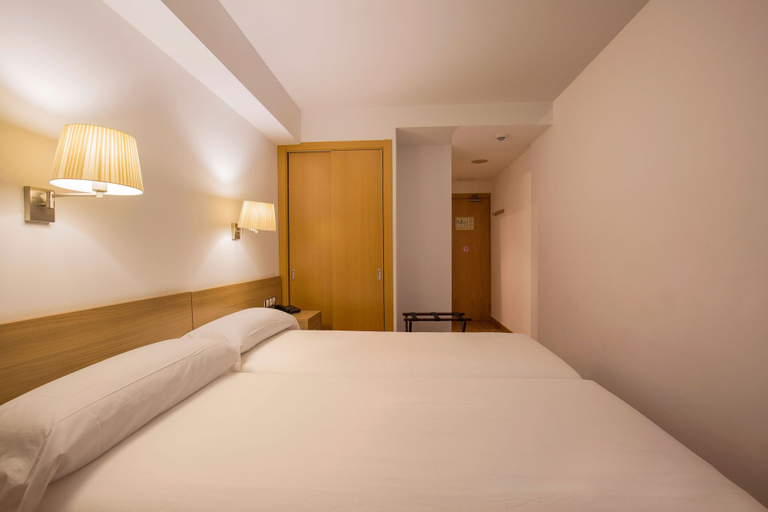 Bedroom 3, Hotel Catalunya Ski by Nexta, Pyrénées-Orientales