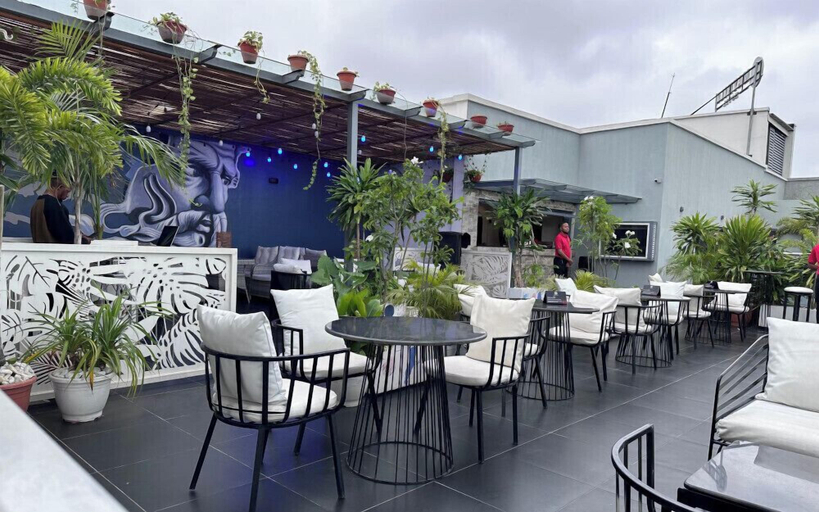 Food & Drinks 5, Mayhill Hotel, Eti-Osa