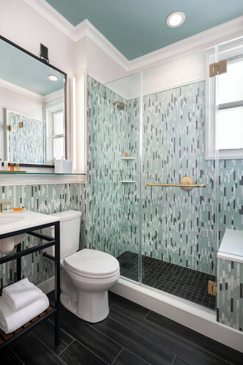 Bathroom 5, Courtyard by Marriott San Francisco Downtown/Van Ness Ave., San Francisco