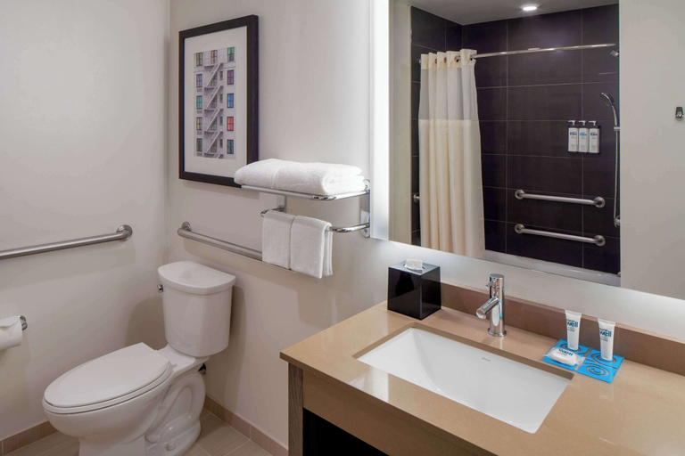 Bathroom 4, Hyatt House New Orleans/Downtown, Orleans