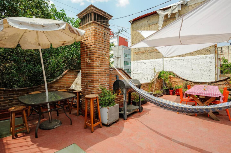 Others 3, Casa Aimee, Mexico City