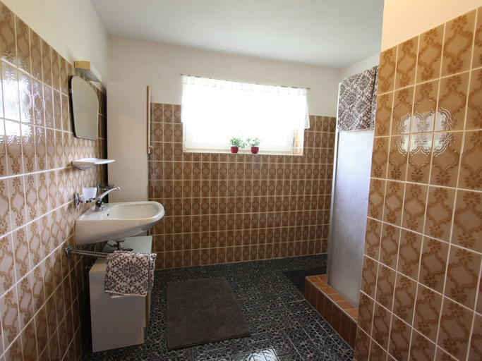 Bathroom 5, Spacious Holiday Home in Sankt Johann near Ski Area, Kitzbühel