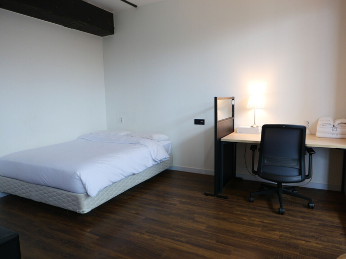 Bedroom 4, Unplug Anguk, Jongno
