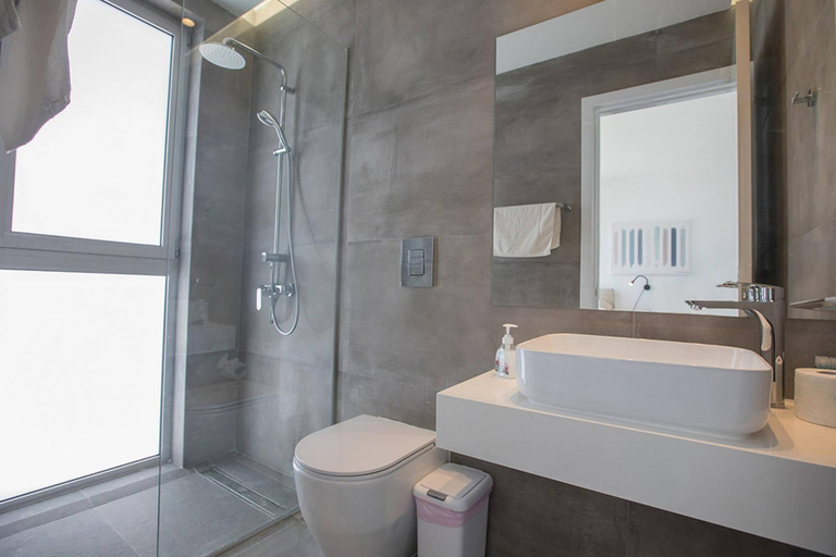 Bathroom 3, Villa Chloe in Protaras