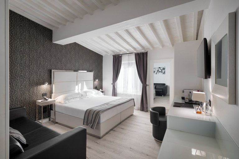Bedroom 2, LHP Hotel River & SPA, Florence