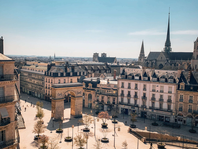 Grand Hôtel La Cloche Dijon - MGallery Collection - Tap to explore photos