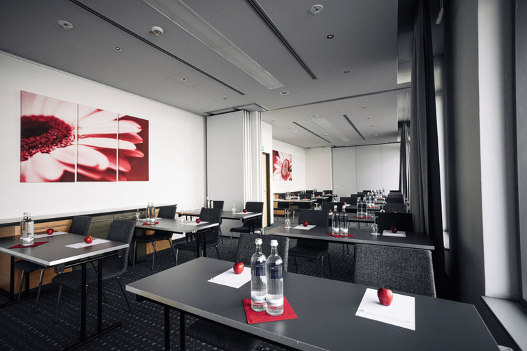 Food & Drinks 5, Ramada by Wyndham Essen, Essen