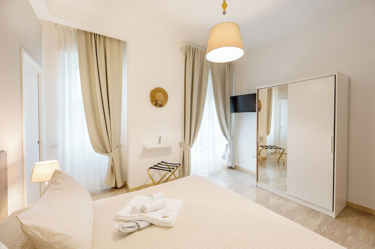 Bedroom 4, Panoramic Rooms Salerno, Salerno