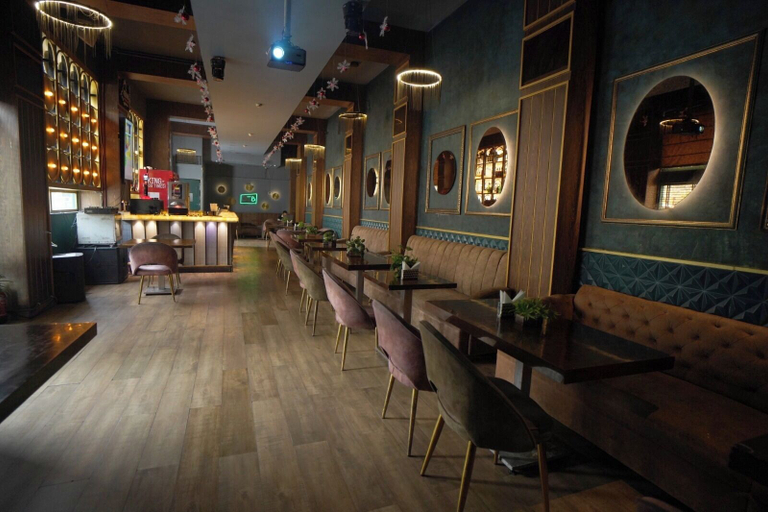 Food & Drinks 5, The Corus Hotel, Delhi