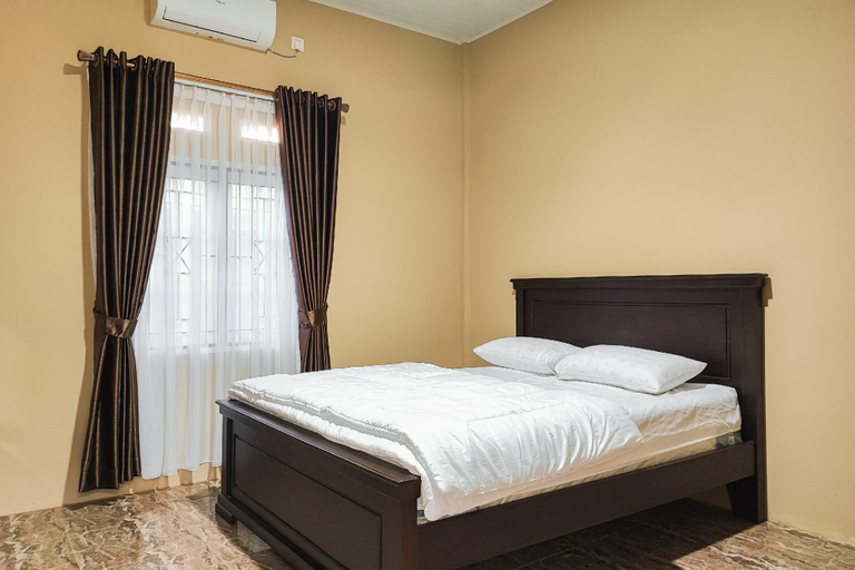 Bedroom 9