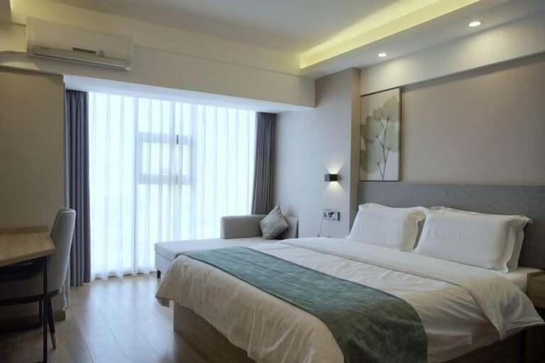 Bedroom 3, GreenTree Inn Express Hotel (Deyang Wenmiao Square ), Deyang