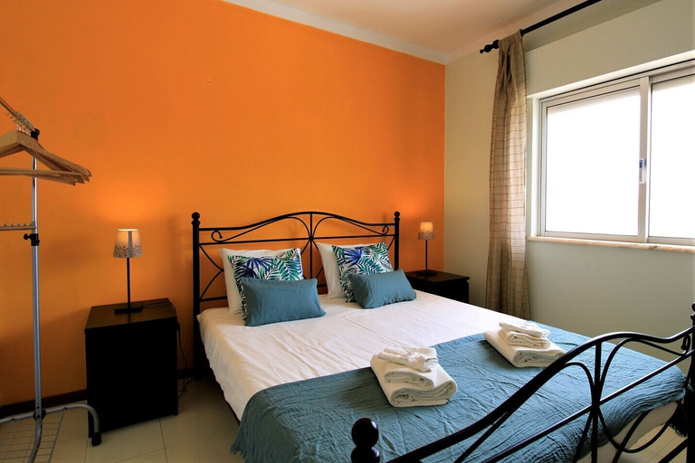 Bedroom, Portimão Classic With Pool by Homing, Portimão