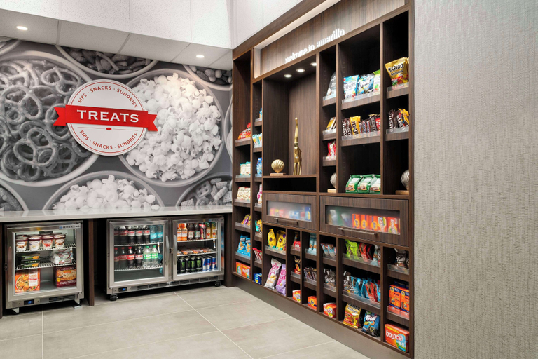 Food & Drinks 5, Hampton Inn & Suites Amarillo West, Potter